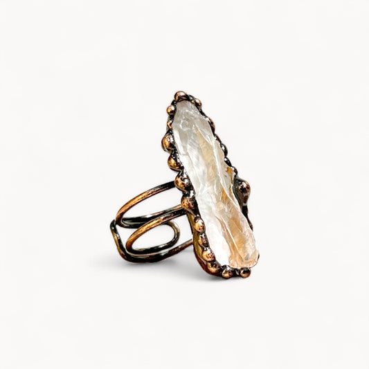 Dream Veil - Clear Quartz Ring
