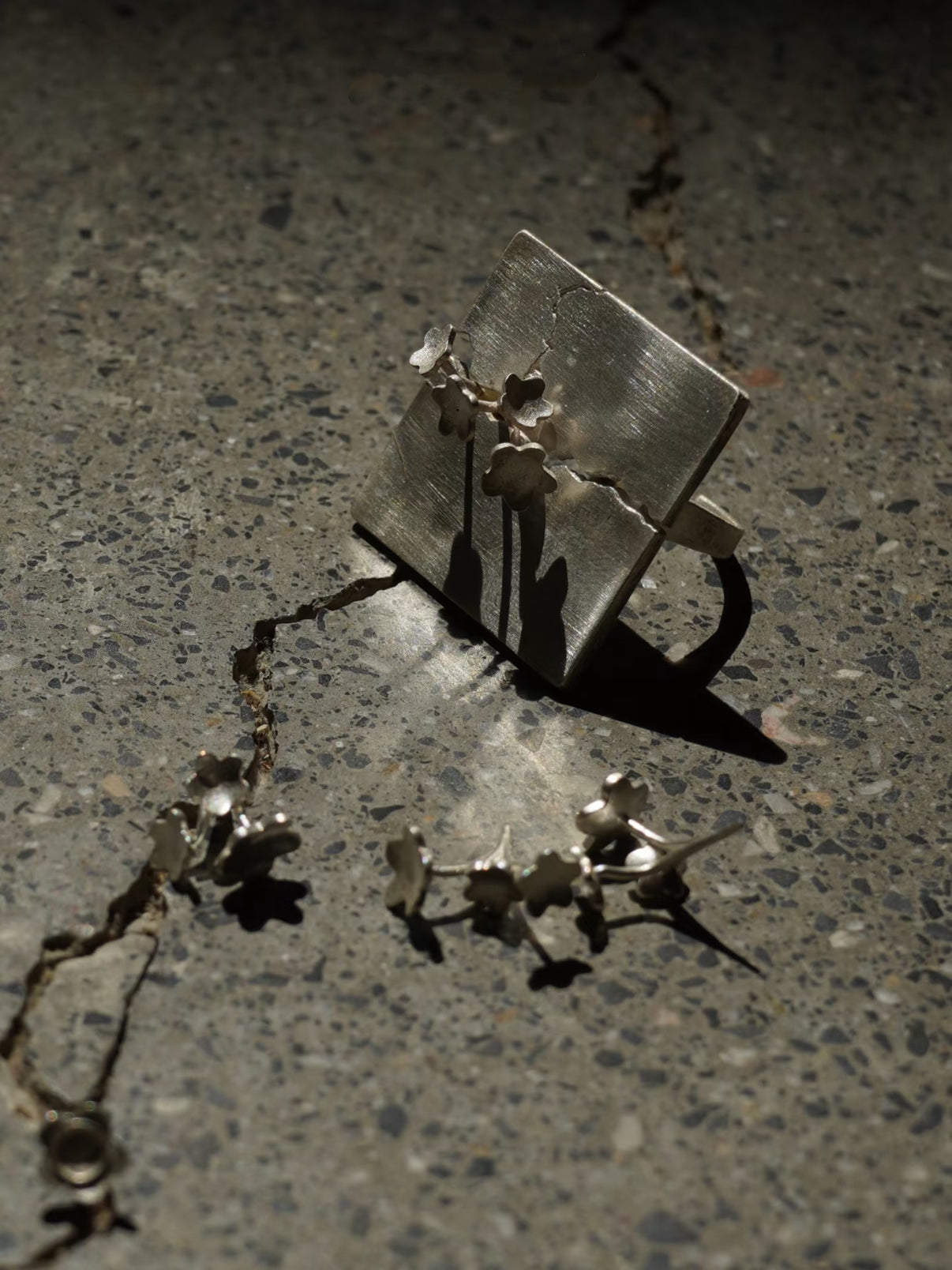 Earth's Bloom - Sterling Silver Ring