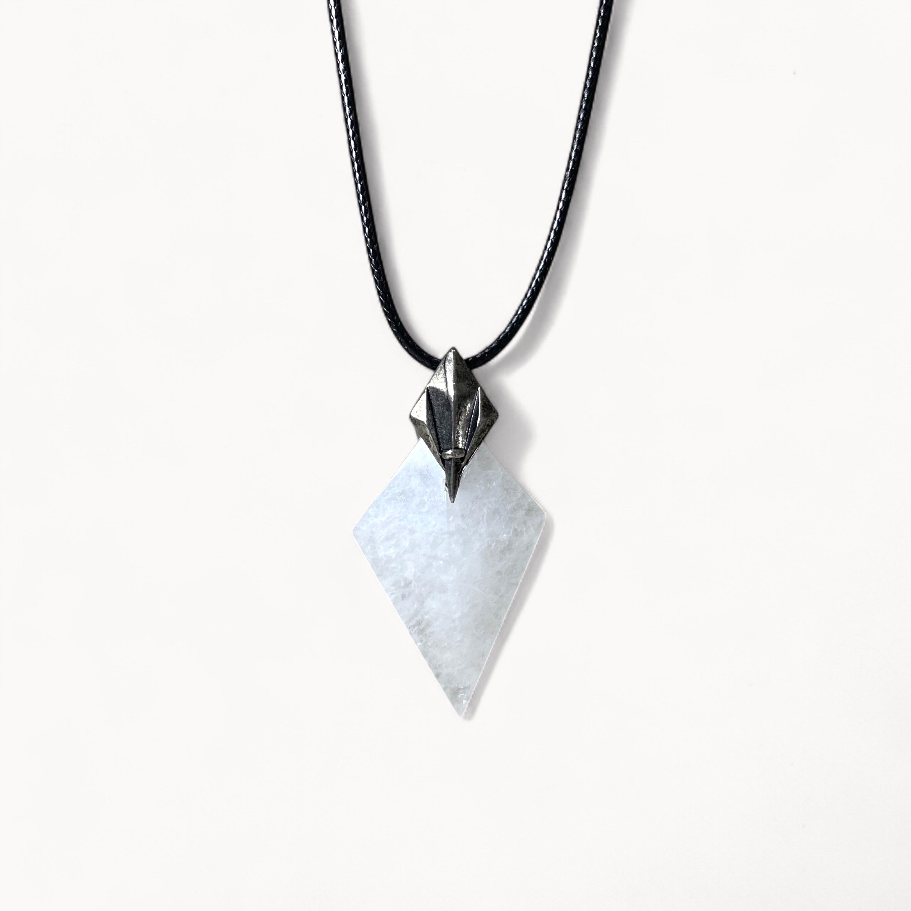 Lucid Drop - Clear quartz Necklace
